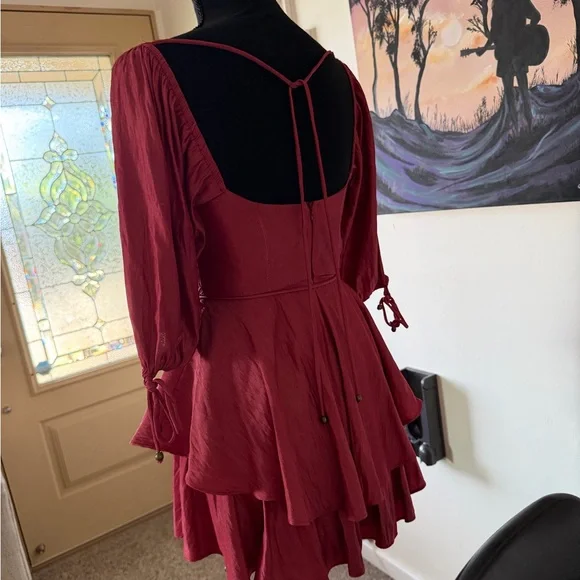 HIRIE Stage Dress — Juliette vibes - Picture 5 of 5